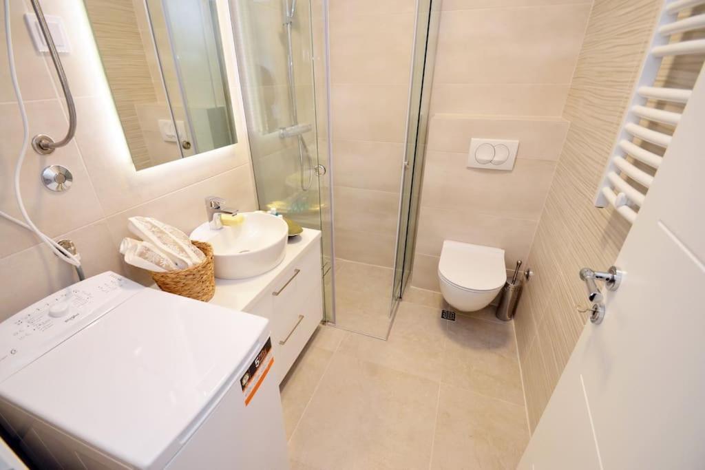 Apartamento Urban Escape For Two In Kotor Exterior foto