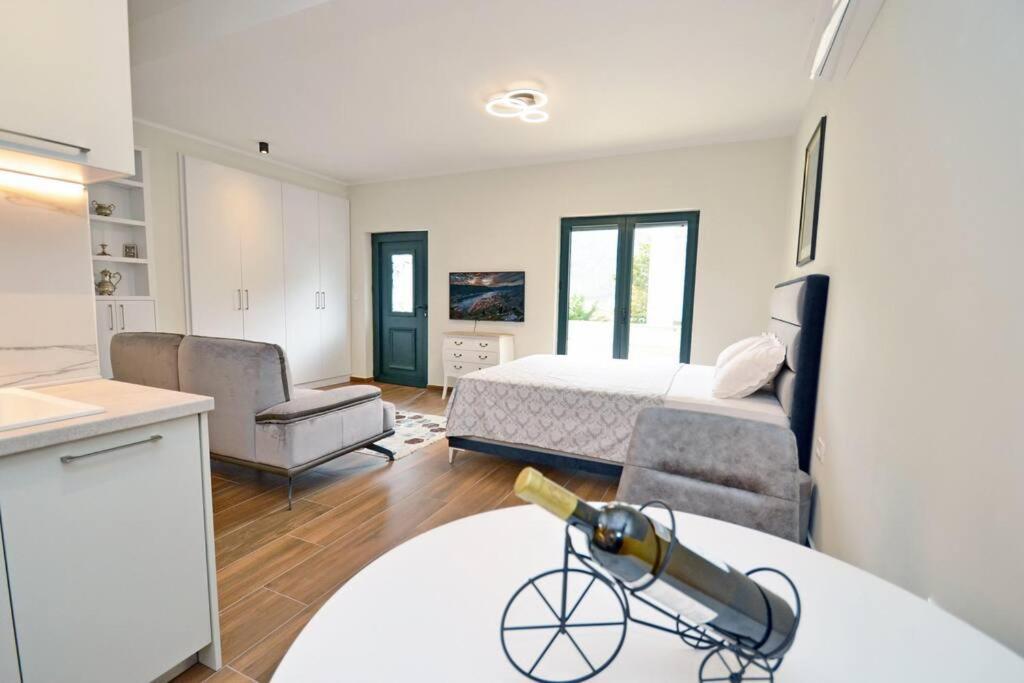 Apartamento Urban Escape For Two In Kotor Exterior foto